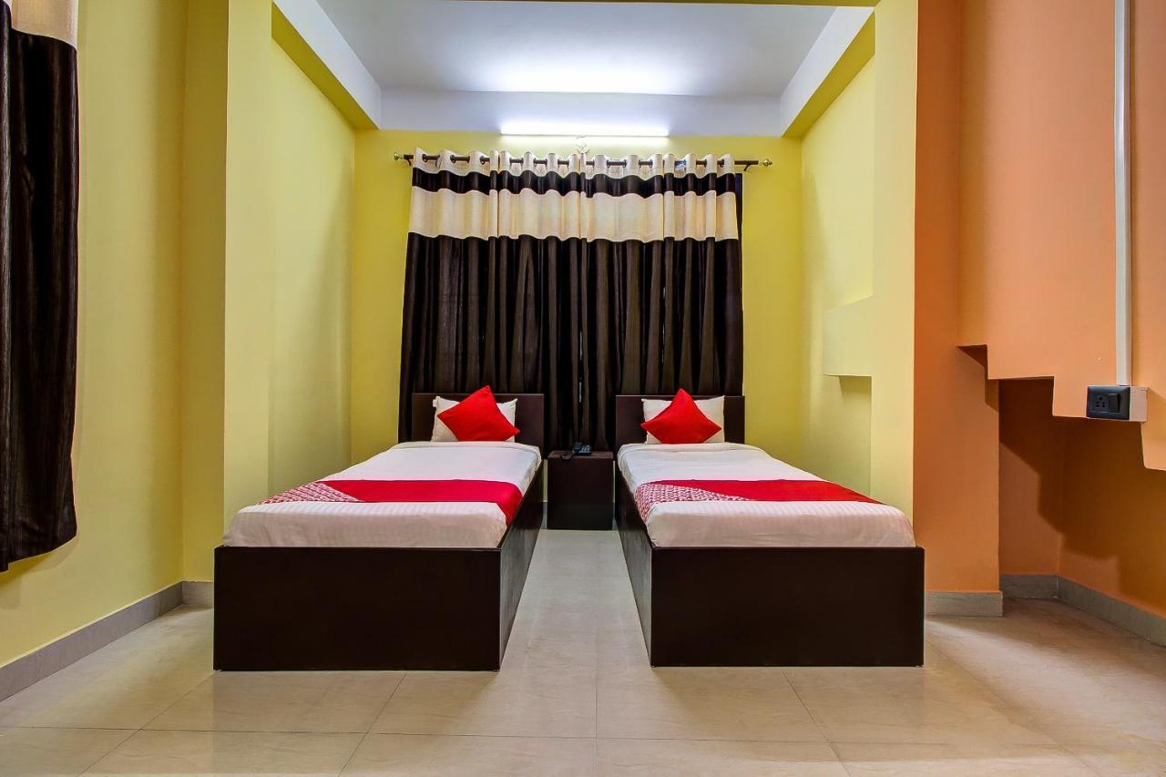 Oyo 13927 Green View Guest House Dispur Exterior foto