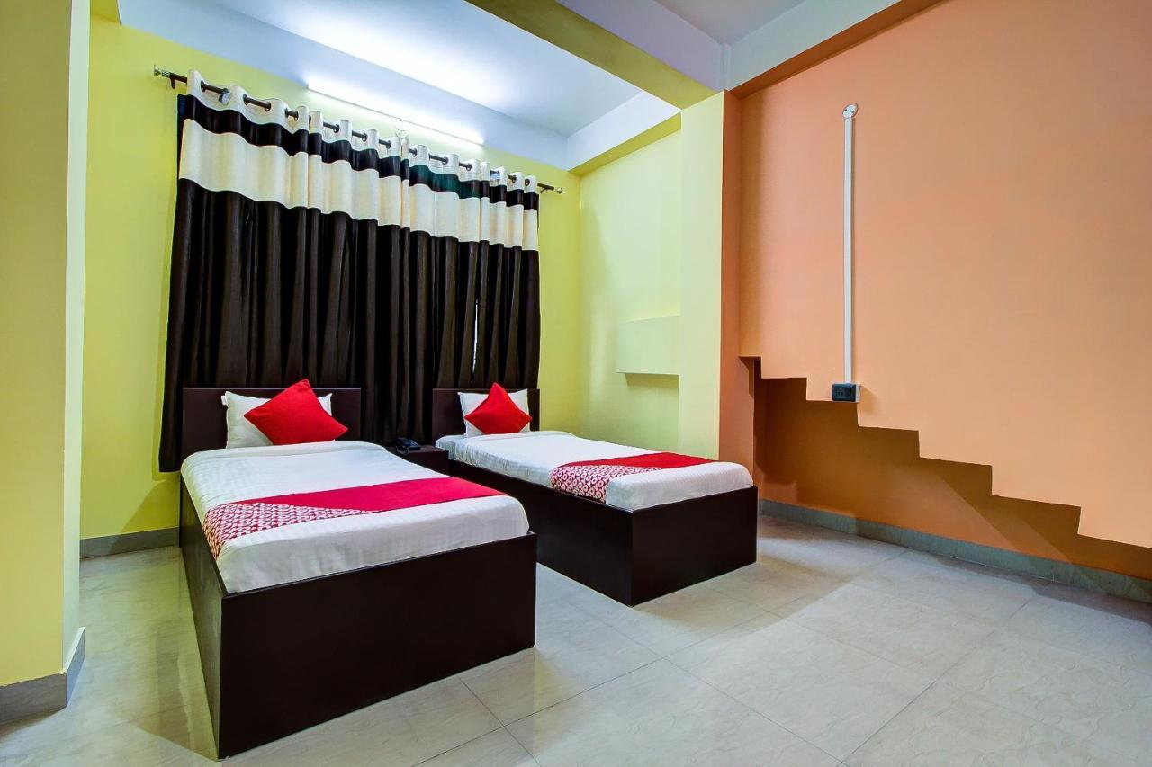 Oyo 13927 Green View Guest House Dispur Exterior foto