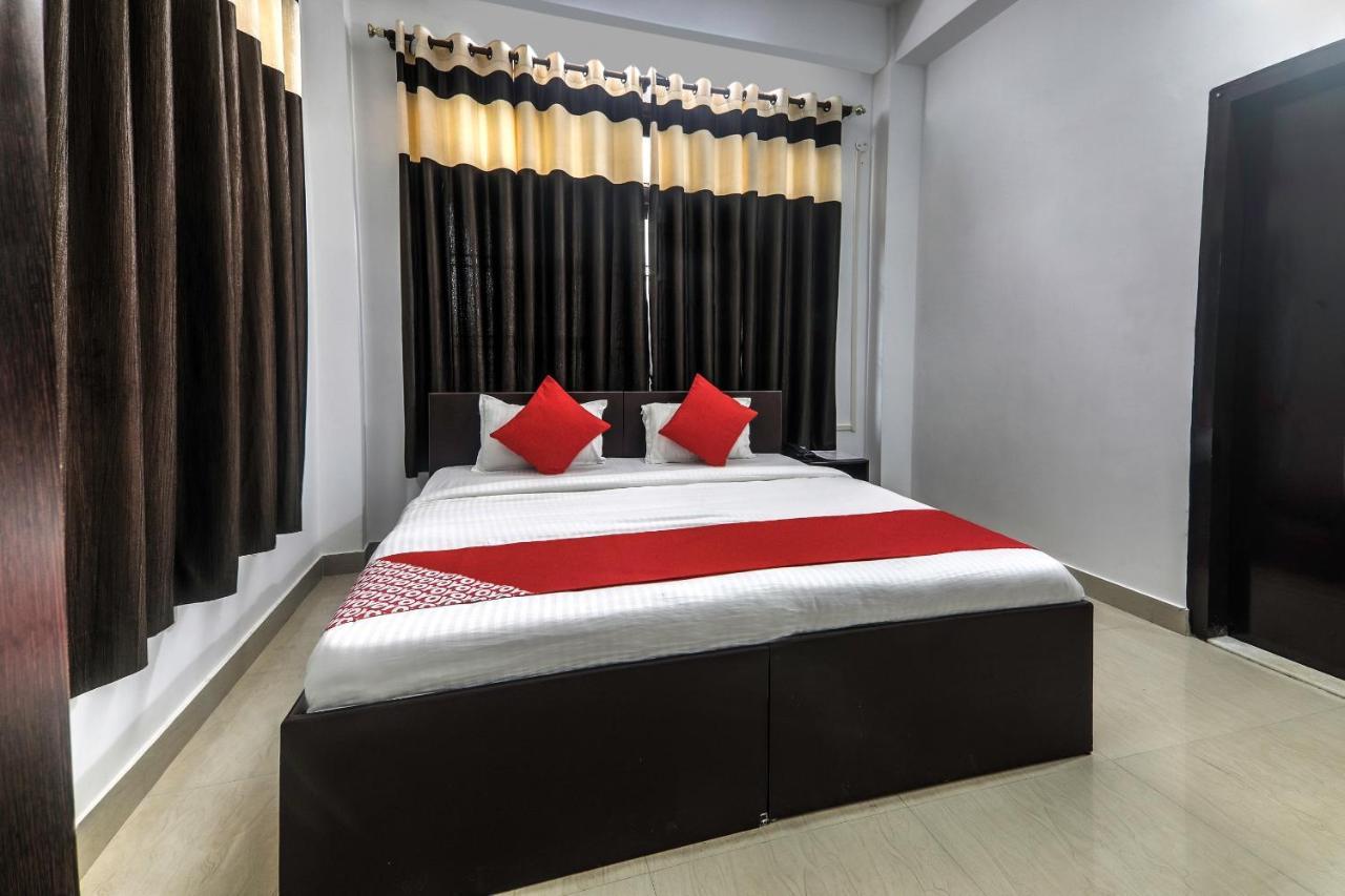 Oyo 13927 Green View Guest House Dispur Exterior foto